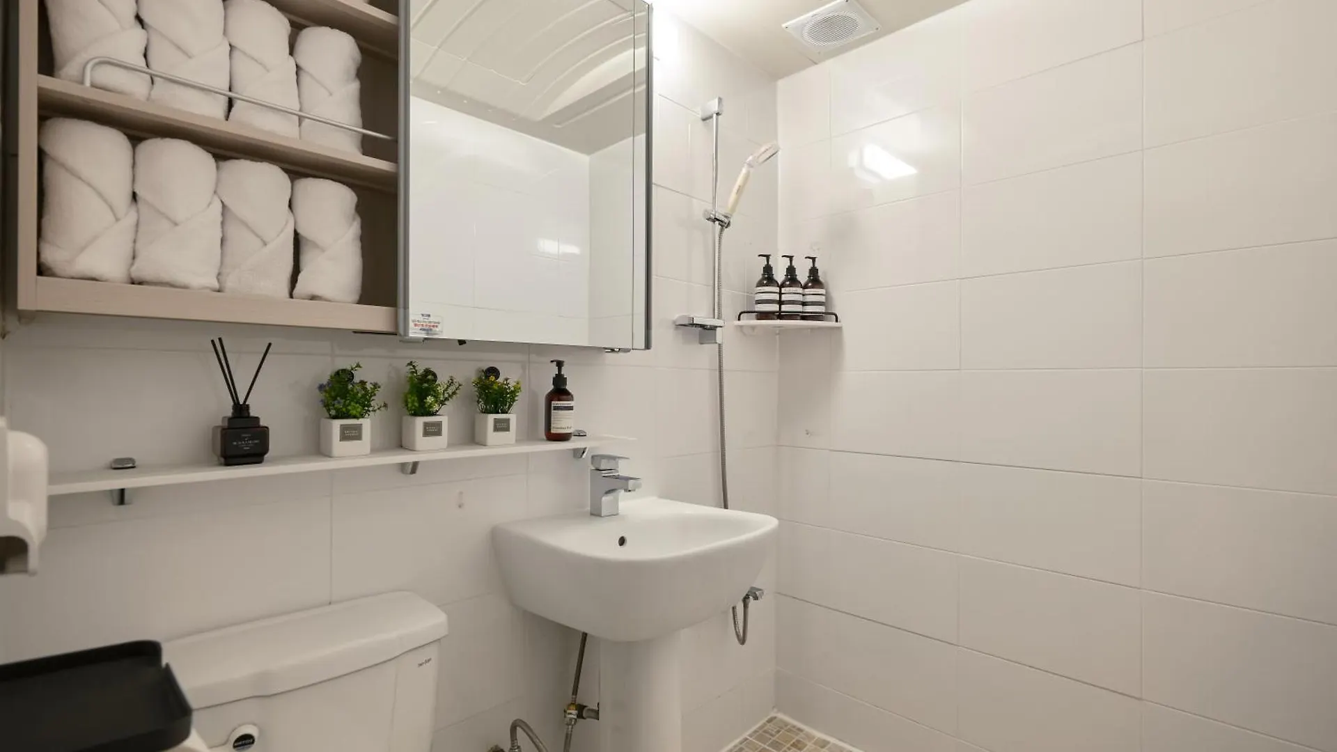 Apartment Riverest Hongdae Seoul
